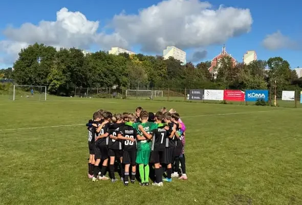 Lidzbarskie Lwy znów górą! Młodzicy Polonii rozbili Stomil Olsztyn 5:2