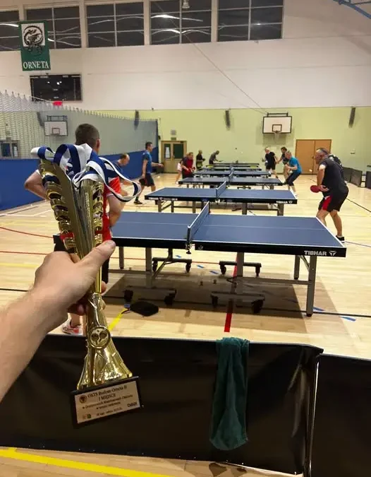 Ornecki Klub Taekwondo z pucharami i rosnącą frekwencją na treningach