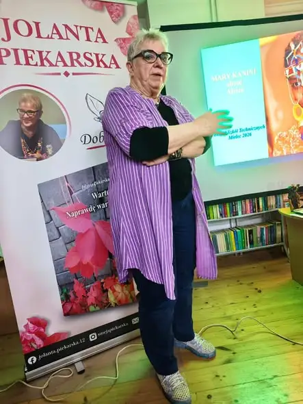 Noc Bibliotek w Kiwitach: afrykańskie opowieści i spotkanie z Jolantą Piekarską
