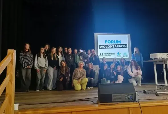 Forum Wolontariatu w Ornecie: młodzież z SK PCK i samorządu uczniowskiego zdobywała doświadczenie